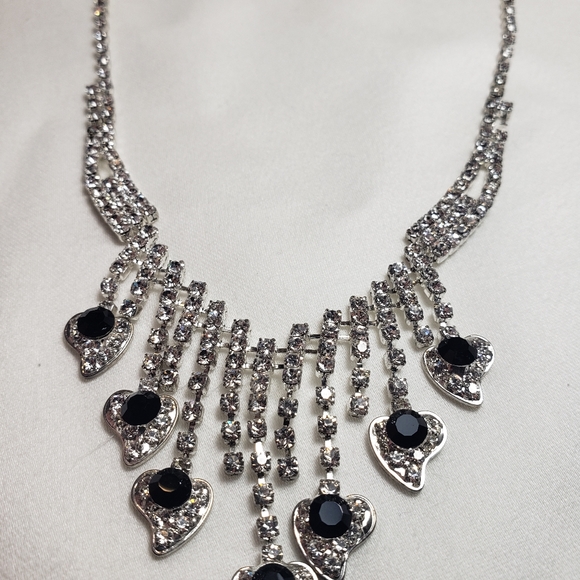 Necklace - Picture 2 of 6